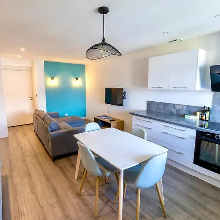 Beauregard - Vue & Montagne, Palace