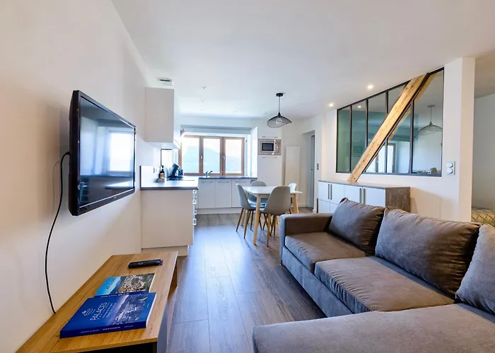 Beauregard - Vue & Montagne, Palace