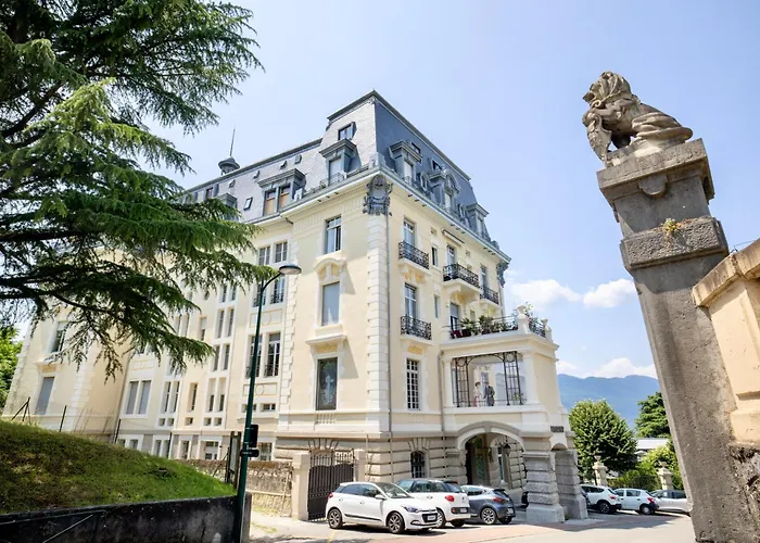 Beauregard - Vue & Montagne, Palace